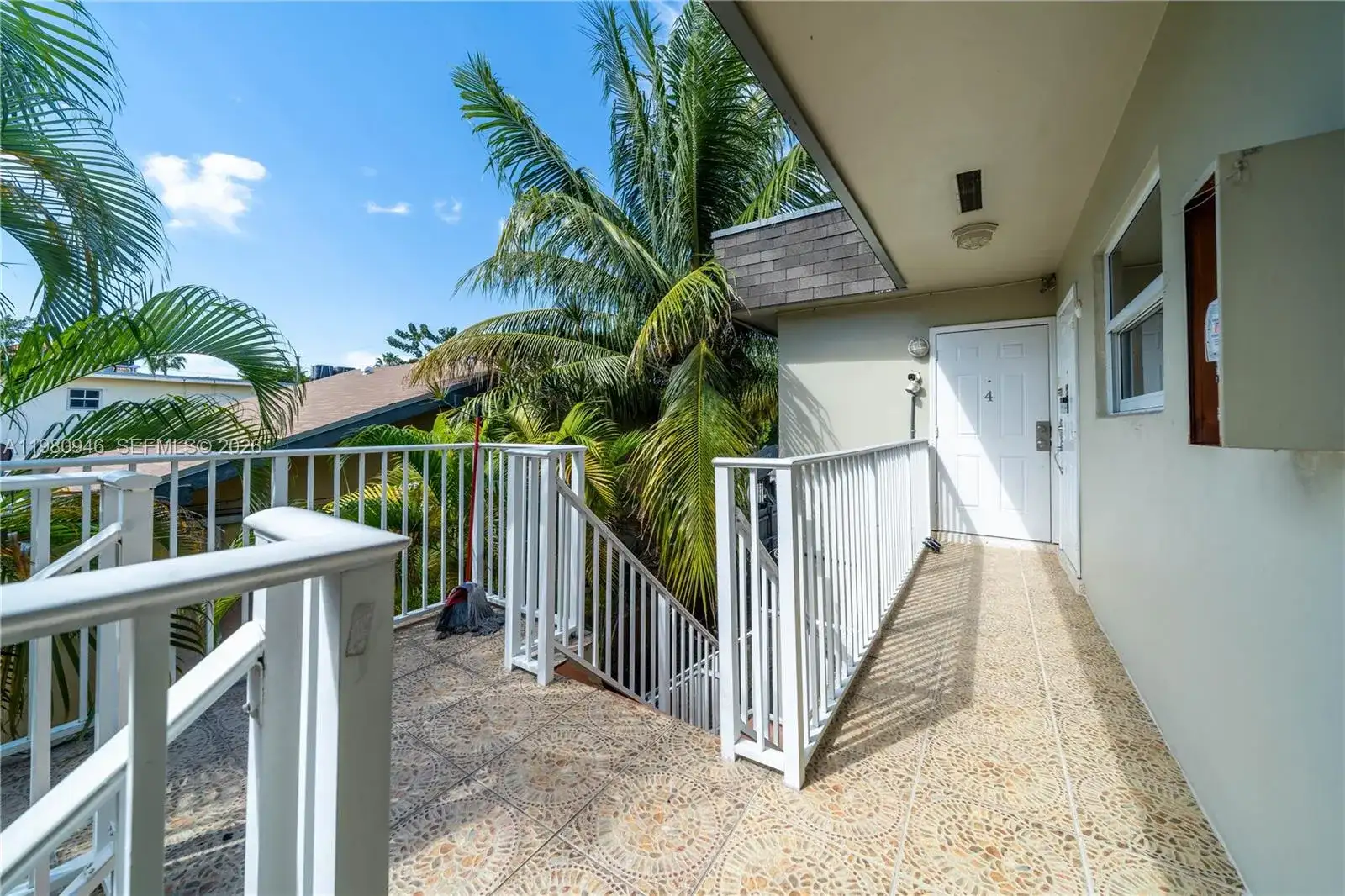 1028 SW 2nd St # 4, Miami FL 33130 photo 2