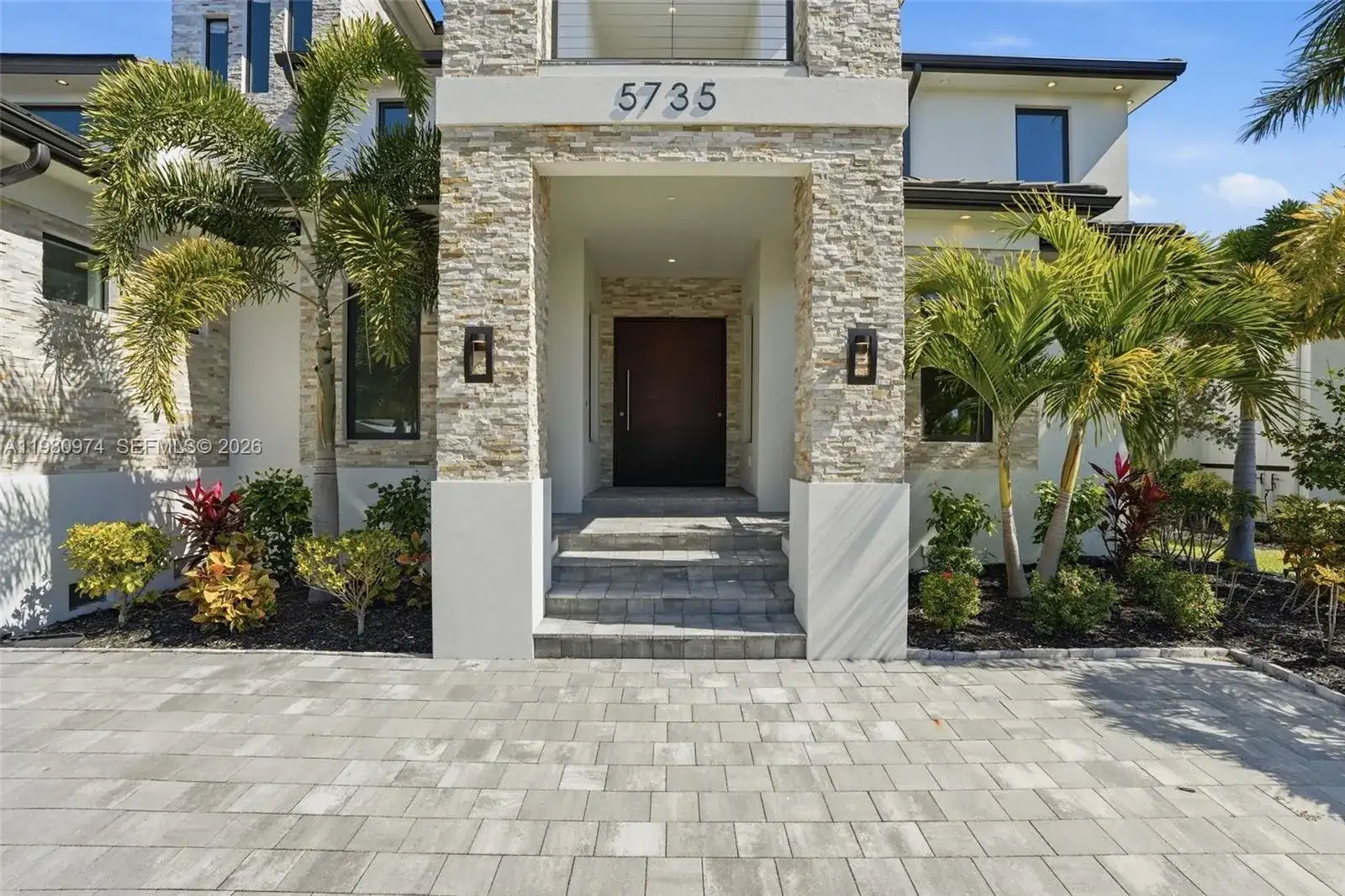 5735 Riverside Dr, Cape Coral FL 33904 photo 2