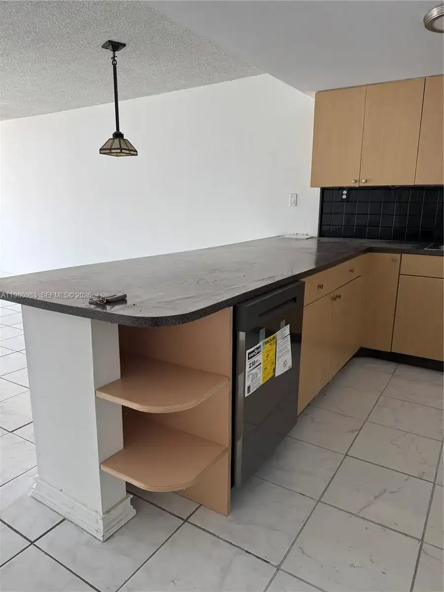 16740 NE 9th Ave # 608, North Miami Beach FL 33162 photo 5