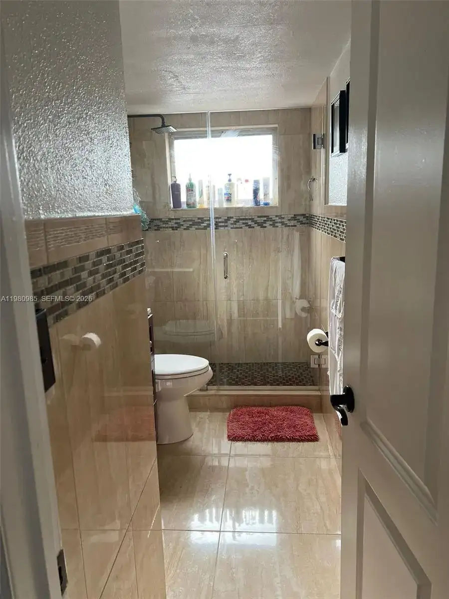 13715 Kendale Lakes Cir # 304, Miami FL 33183 photo 5