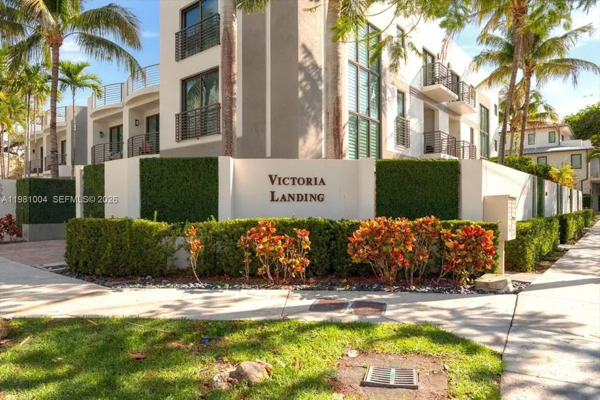 606 NE 14th Ave, Fort Lauderdale FL 33304