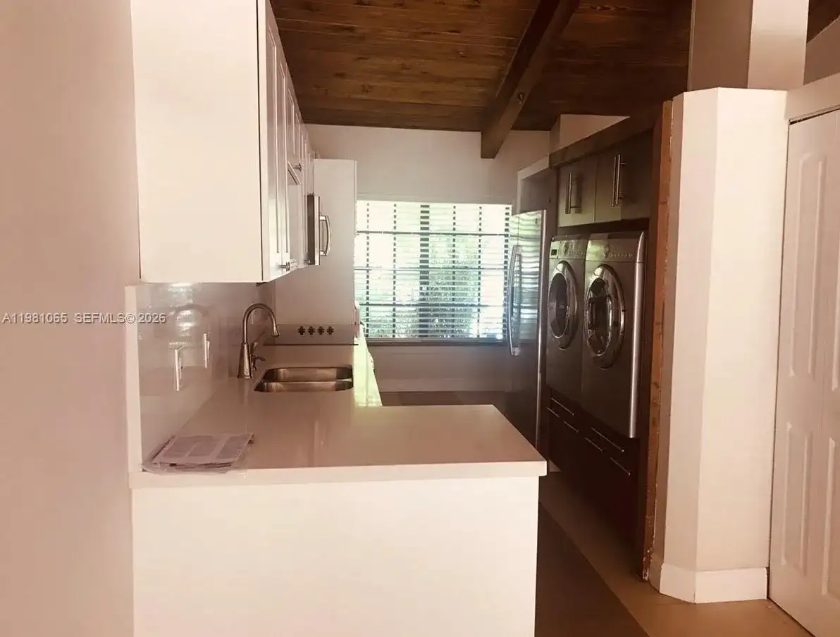 13615 SW 101st Ln, Miami FL 33186 photo 3