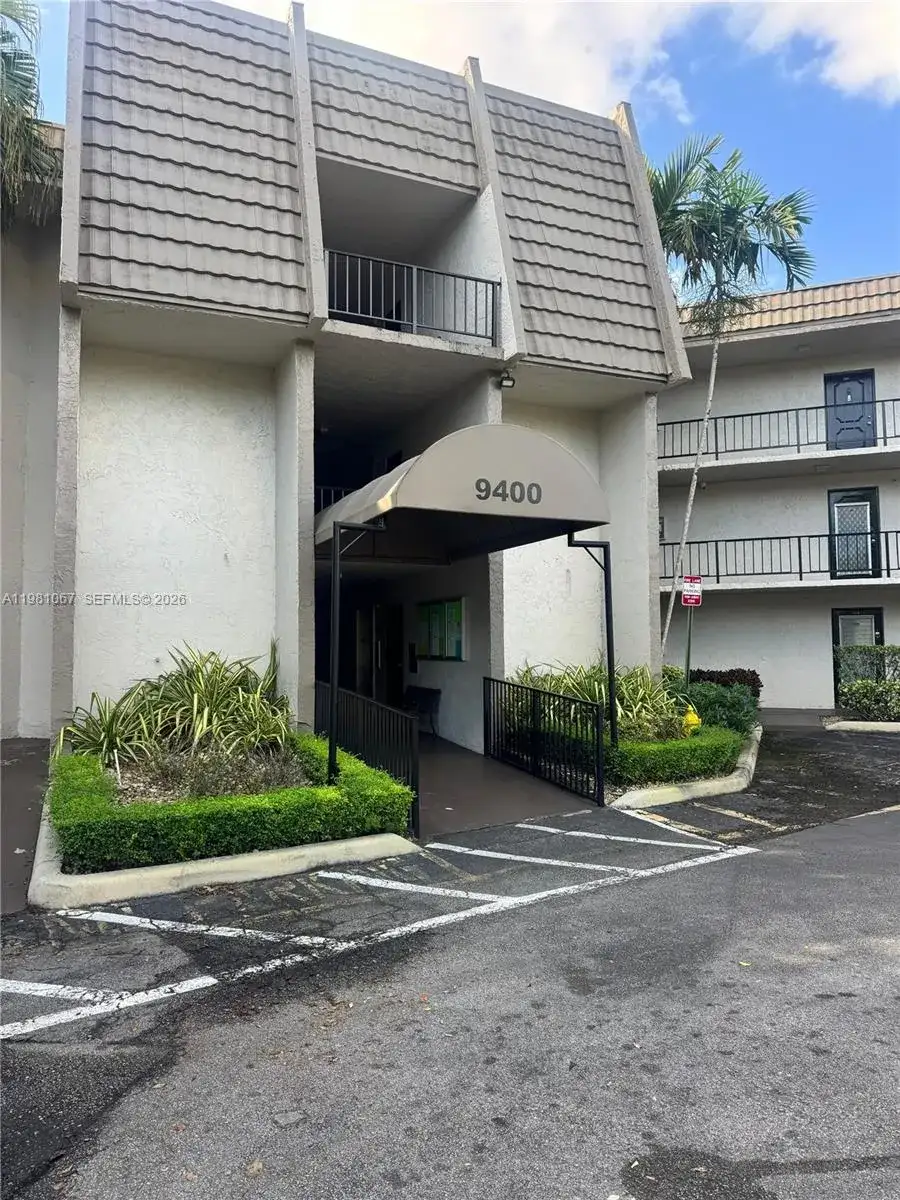 9400 Lime Bay Blvd # 206, Tamarac FL 33321 photo 2