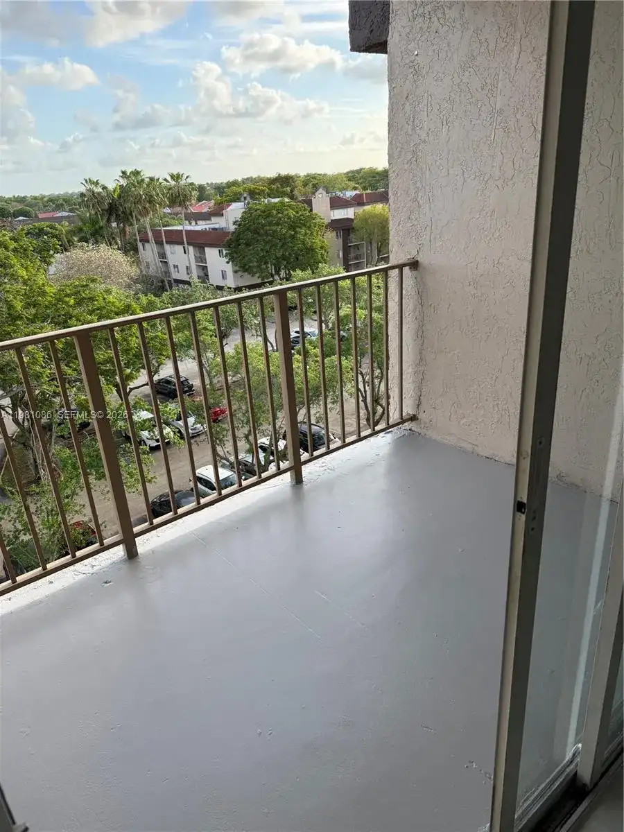 15231 SW 80th St # 615, Miami FL 33193 photo 3