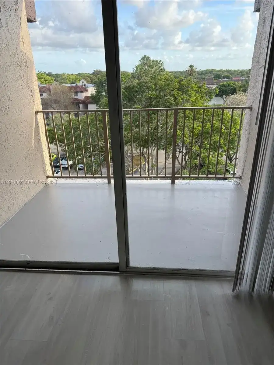 15231 SW 80th St # 615, Miami FL 33193 photo 4