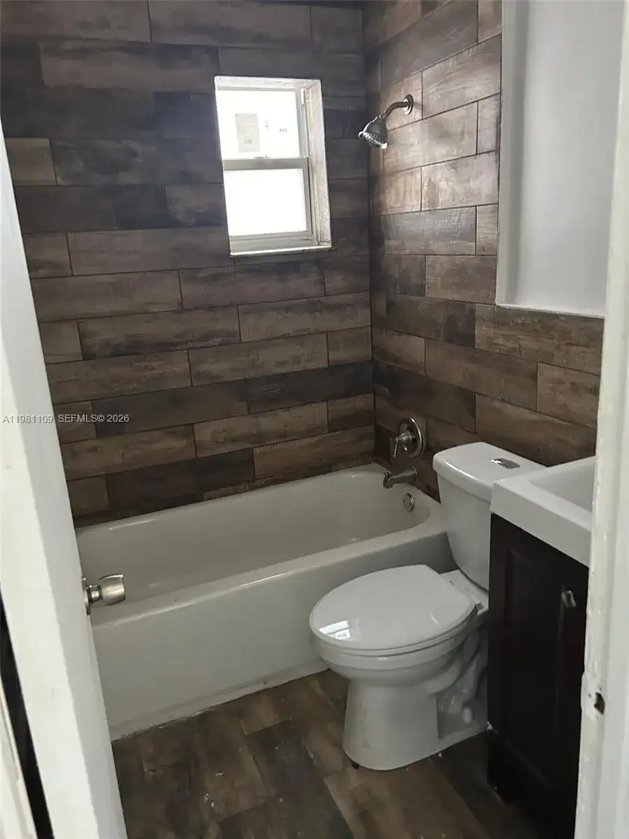730 SW 4th St # A, Dania Beach FL 33004 photo 5