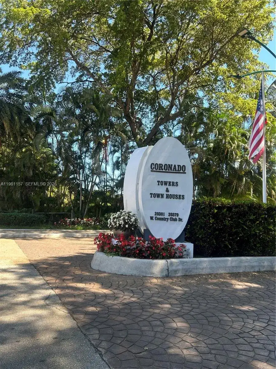 20301 W Country Club Dr # 1224, Aventura FL 33180 photo 2