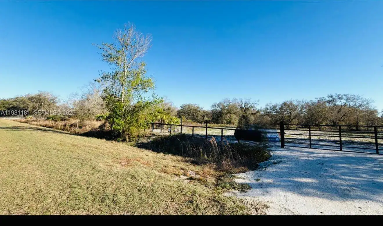18626 NW 284 st, Okeechobee FL 34972 photo 2
