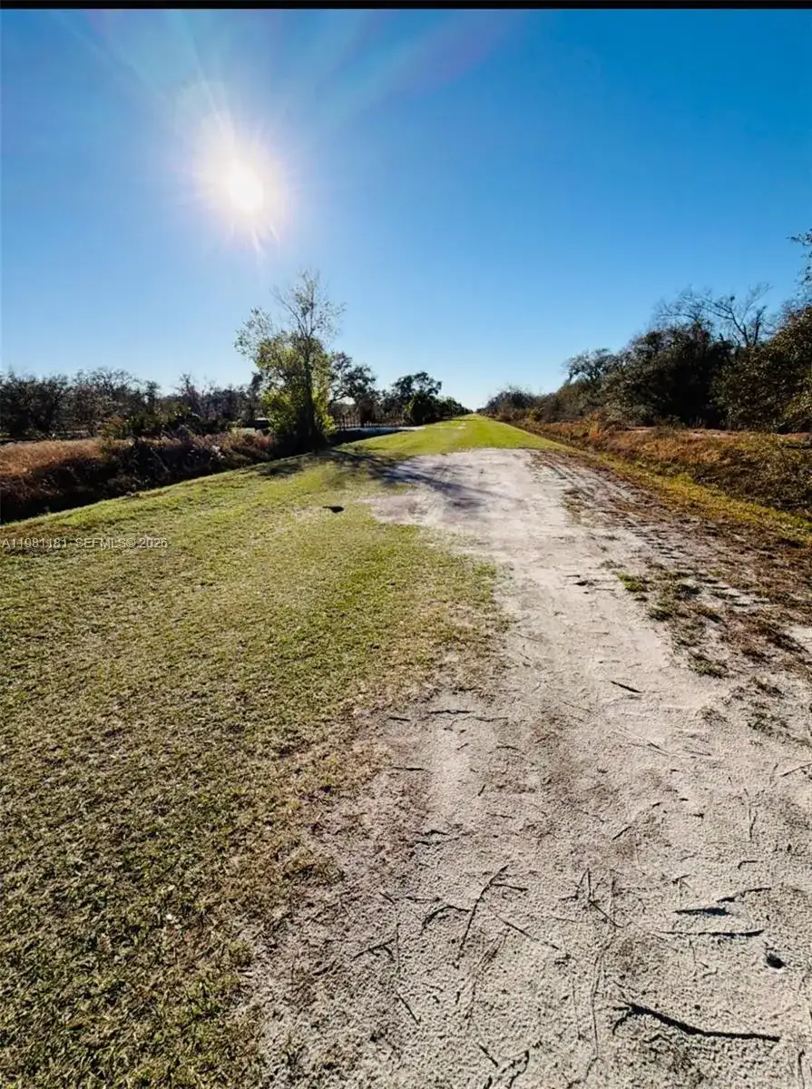 18626 NW 284 st, Okeechobee FL 34972 photo 3