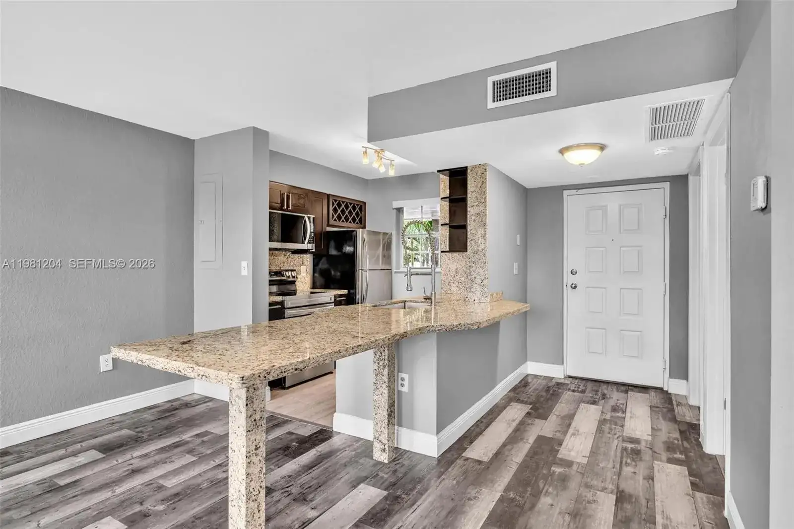 2871 N Oakland Forest Dr # 204, Oakland Park FL 33309 photo 2