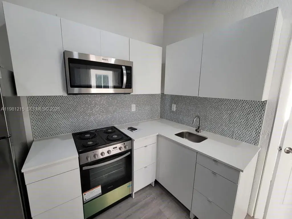 734 SW 4th St # 6, Miami FL 33130