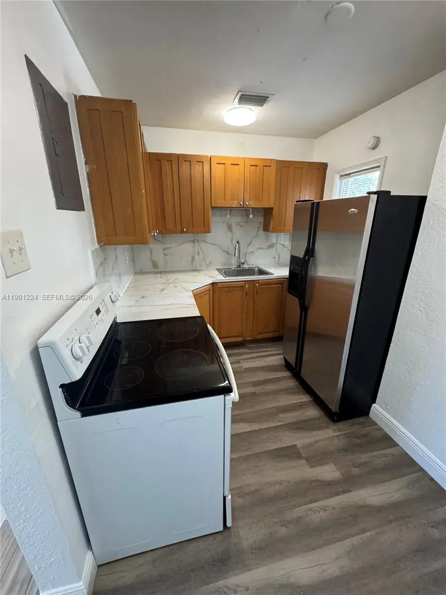 1025 NW 7th Ave # A, Fort Lauderdale FL 33311