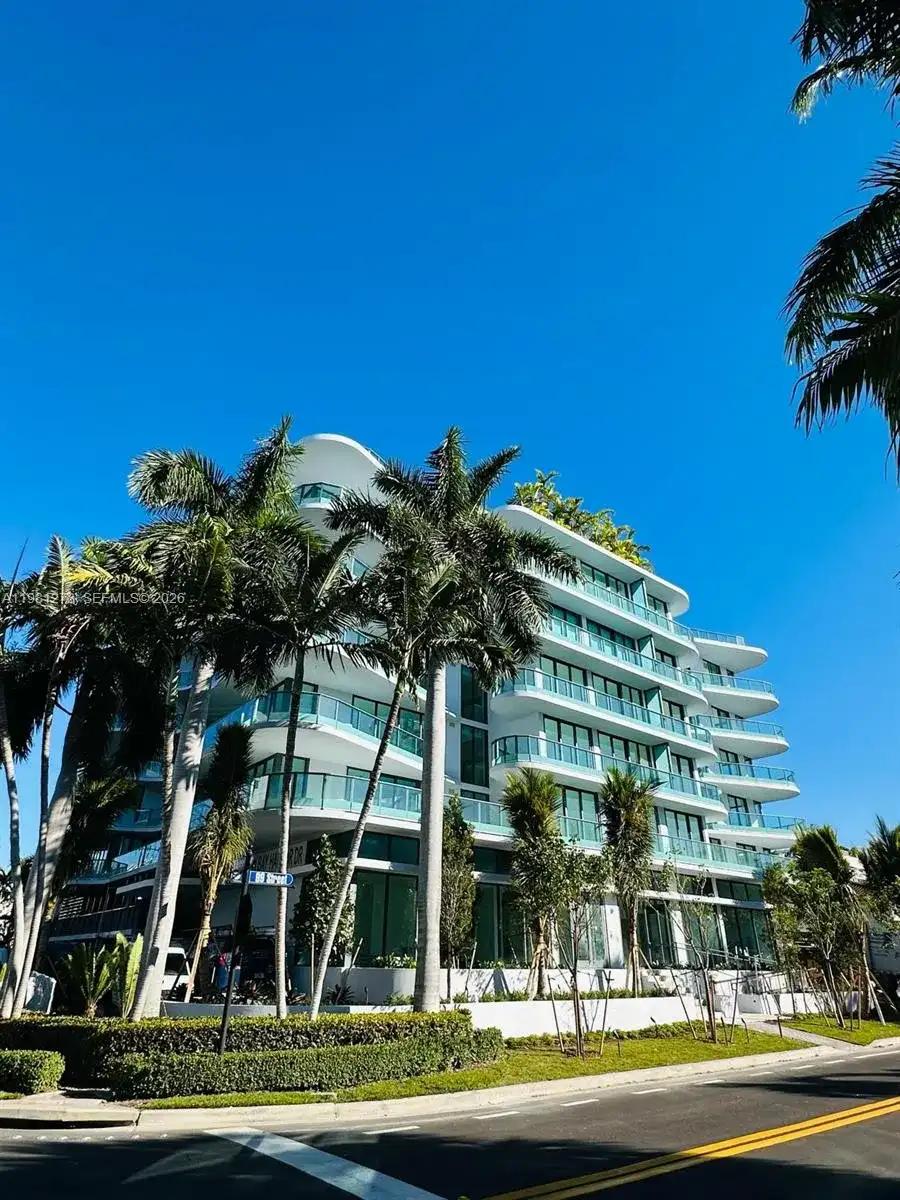 9901 W Bay Harbor Dr # 303, Bay Harbor Islands FL 33154