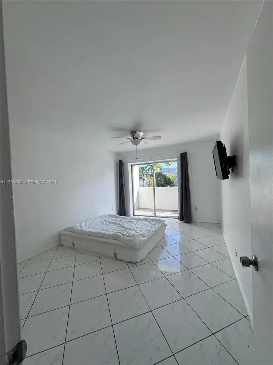 3642 NE 171st St # 203, North Miami Beach FL 33160 photo 4
