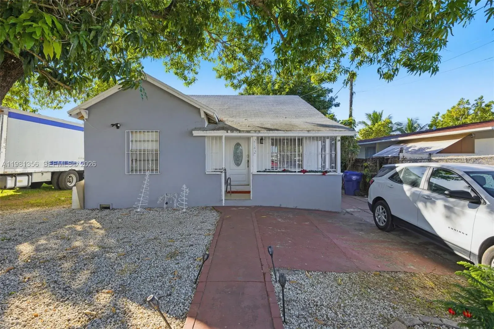 2142 NW 33rd St, Miami FL 33142 photo 4