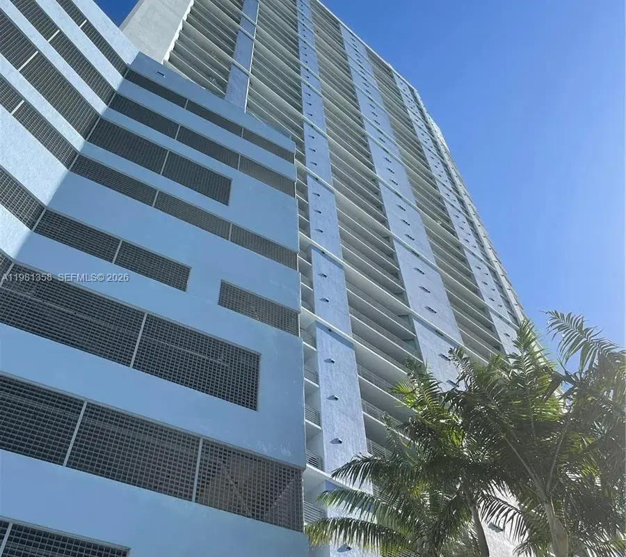 335 S Biscayne Blvd # 3610, Miami FL 33131