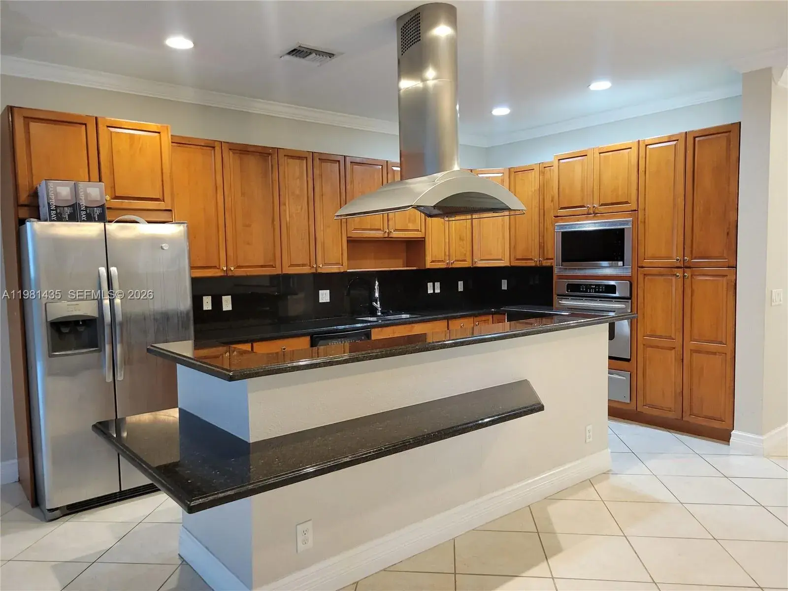 413 SW 5th St, Fort Lauderdale FL 33315