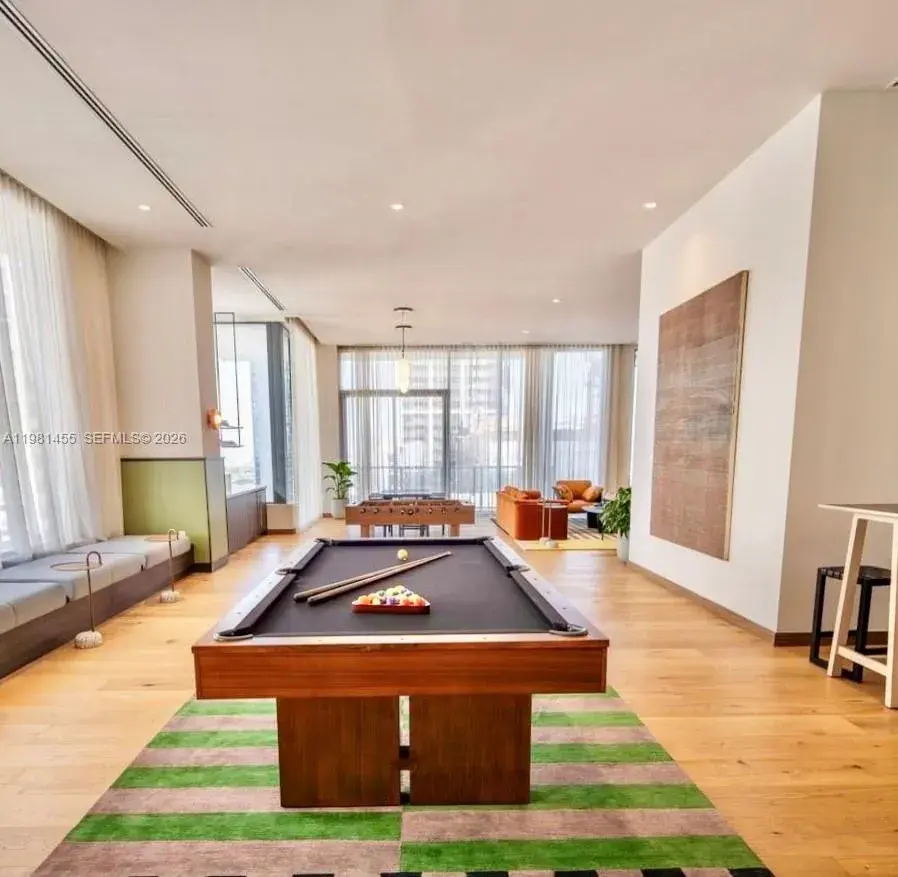 11 NE 6th St # 311, Miami FL 33132