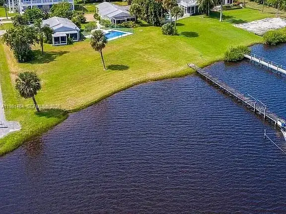 779 SW 31st St, Palm City FL 34990 photo 2