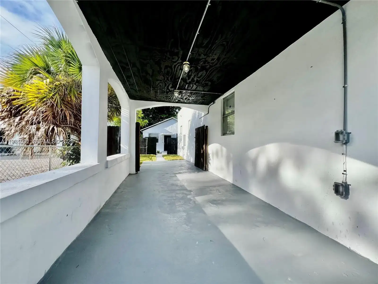 1601 NW 50th St, Miami FL 33142 photo 5