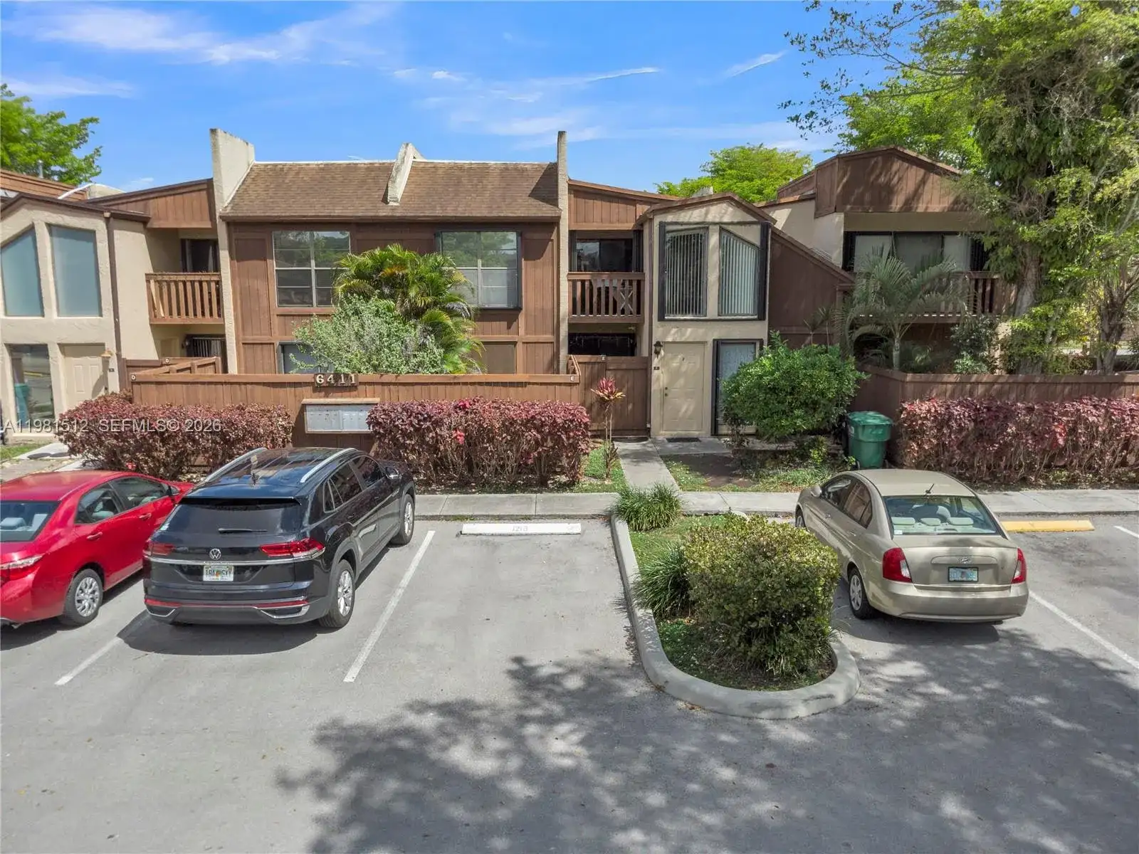 6411 SW 116th Ct, Miami FL 33173 photo 3
