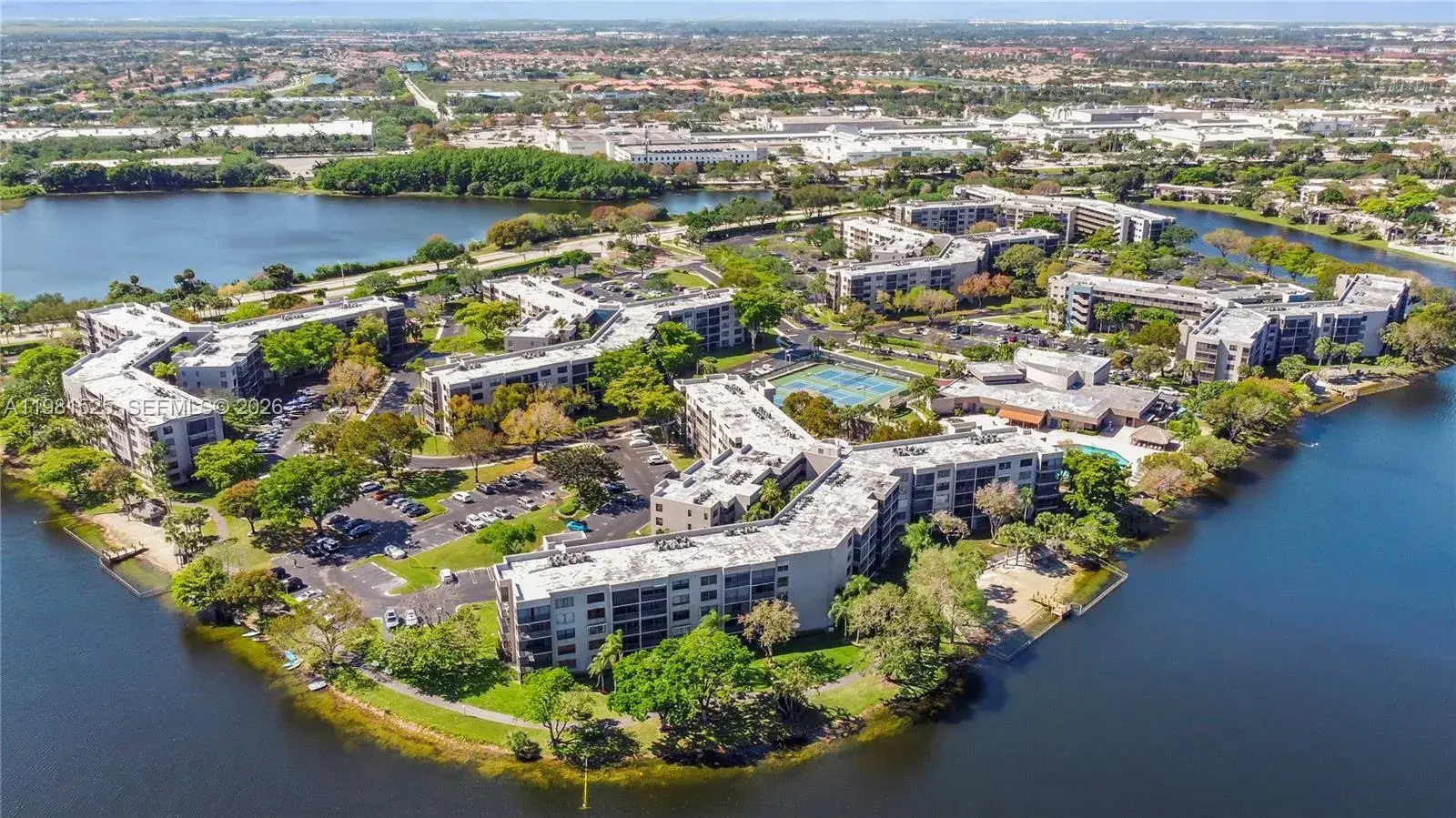 1100 Colony Point Cir # 201, Pembroke Pines FL 33026
