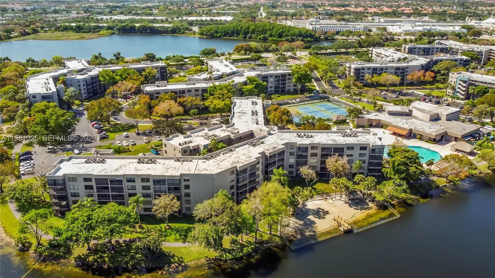 1100 Colony Point Cir # 201, Pembroke Pines FL 33026