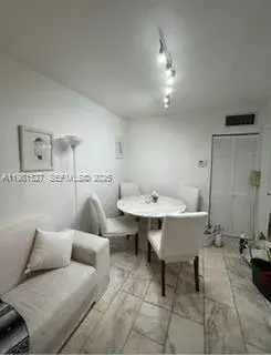 1526 Pennsylvania Ave # 15, Miami Beach FL 33139
