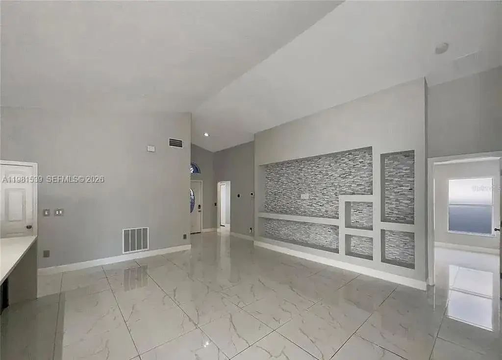 6773 Blue Bay Cir, Lake Worth FL 33467 photo 3
