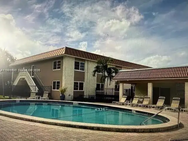 9 NE 19th Ct # 208C, Wilton Manors FL 33305 photo 5