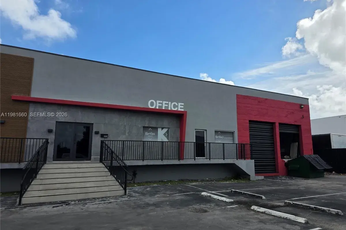 3281 NW 78th Ave, Doral FL 33122