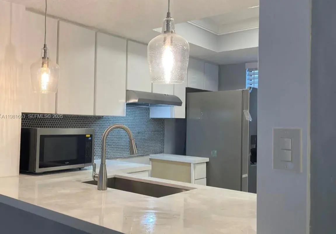5200 NW 31st Ave # J, Fort Lauderdale FL 33309