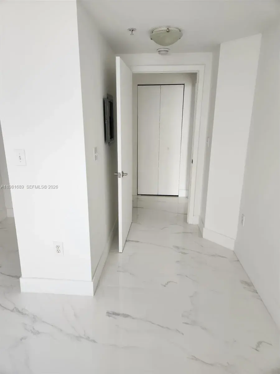 2775 NE 187th St # 607, Aventura FL 33180