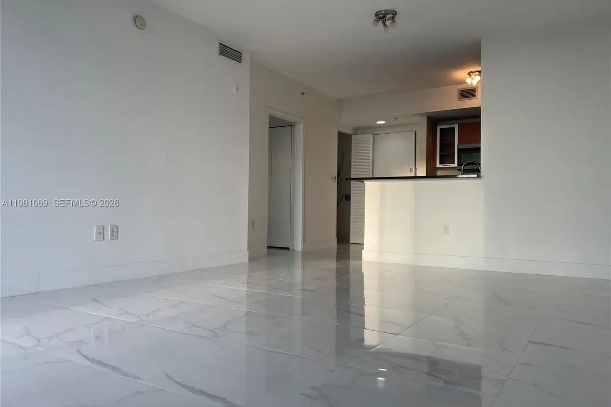 2775 NE 187th St # 607, Aventura FL 33180
