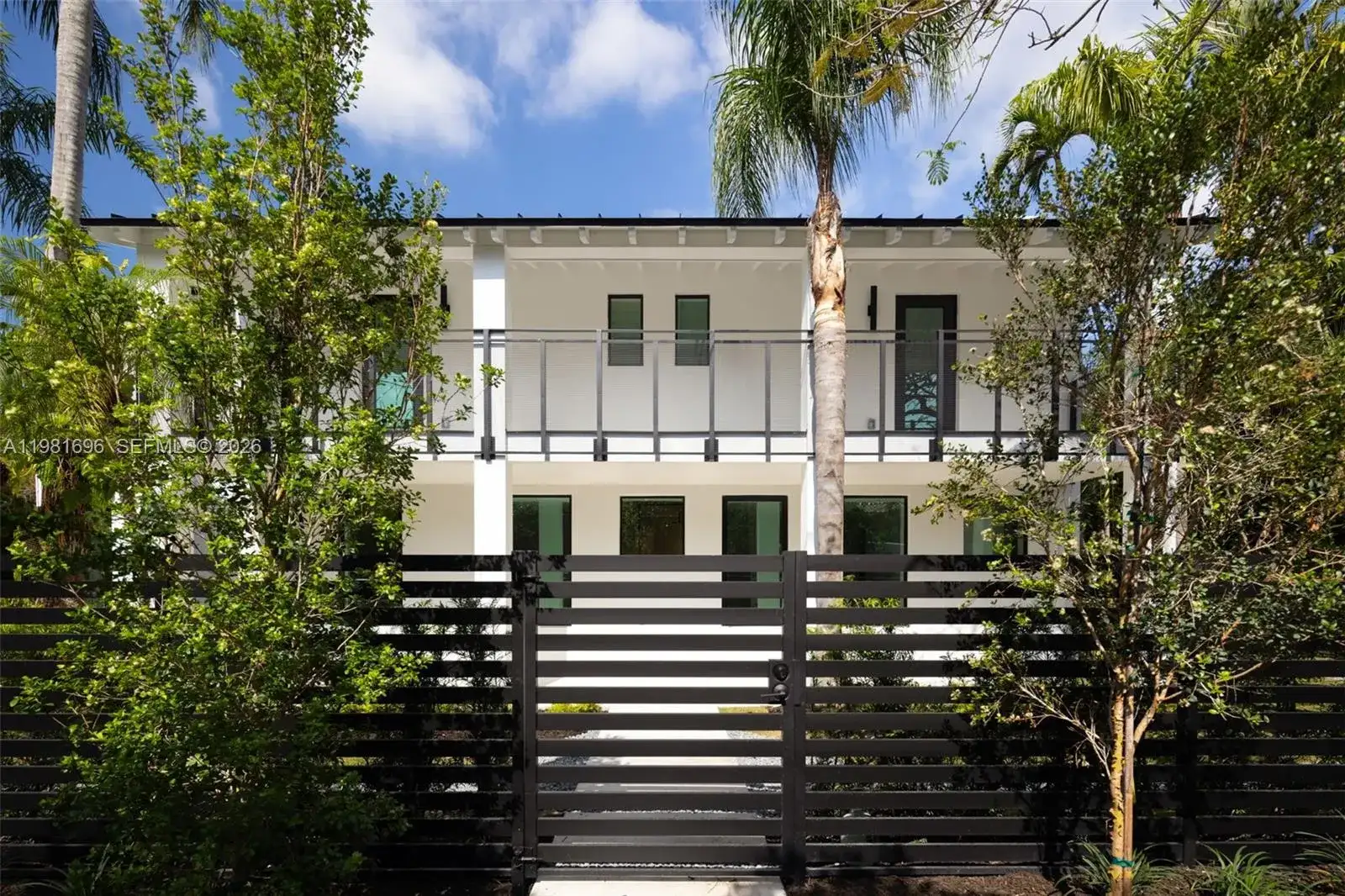 1701 Micanopy Ave, Coconut Grove FL 33133 photo 4
