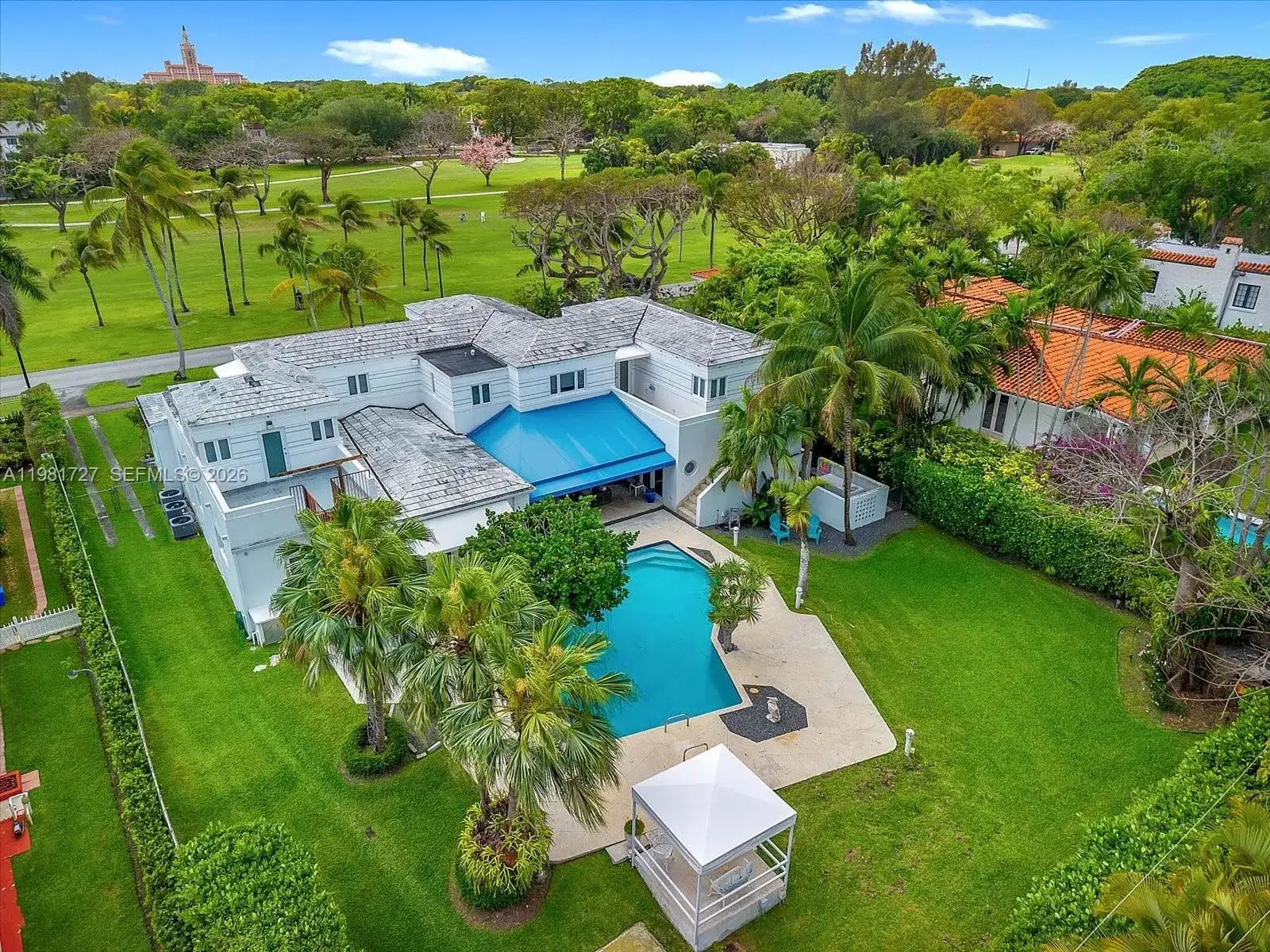 1021 N Greenway Dr, Coral Gables FL 33134 photo 2