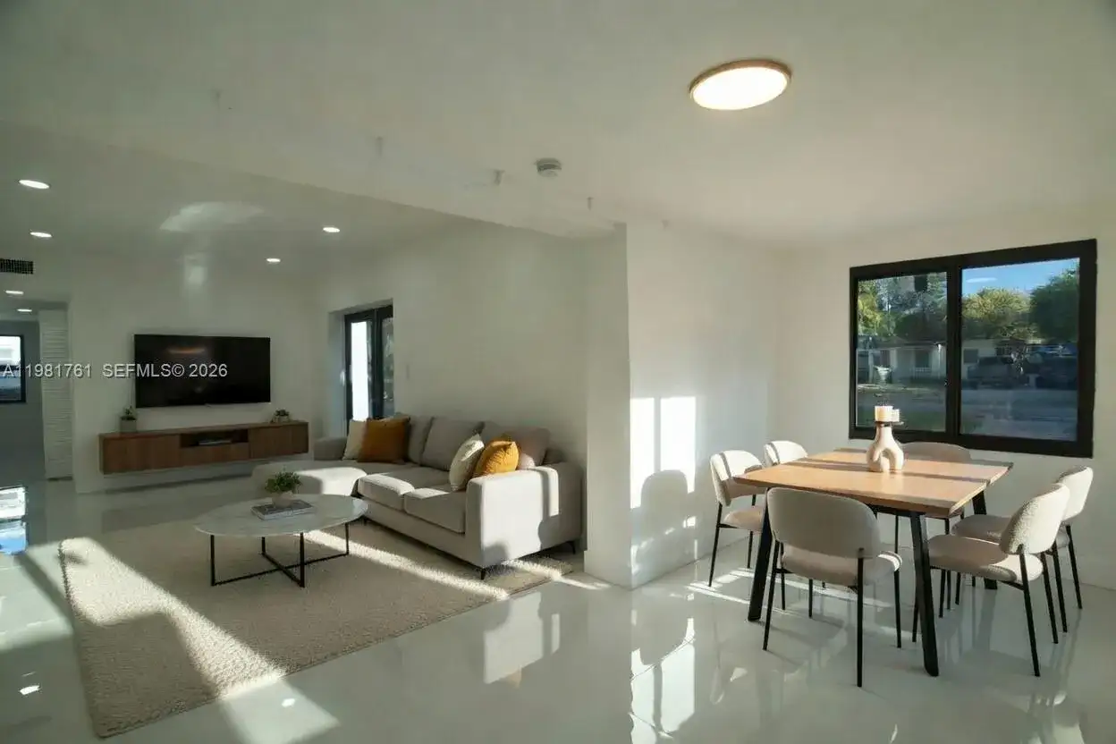 315 NW 127th St, North Miami FL 33168 photo 5