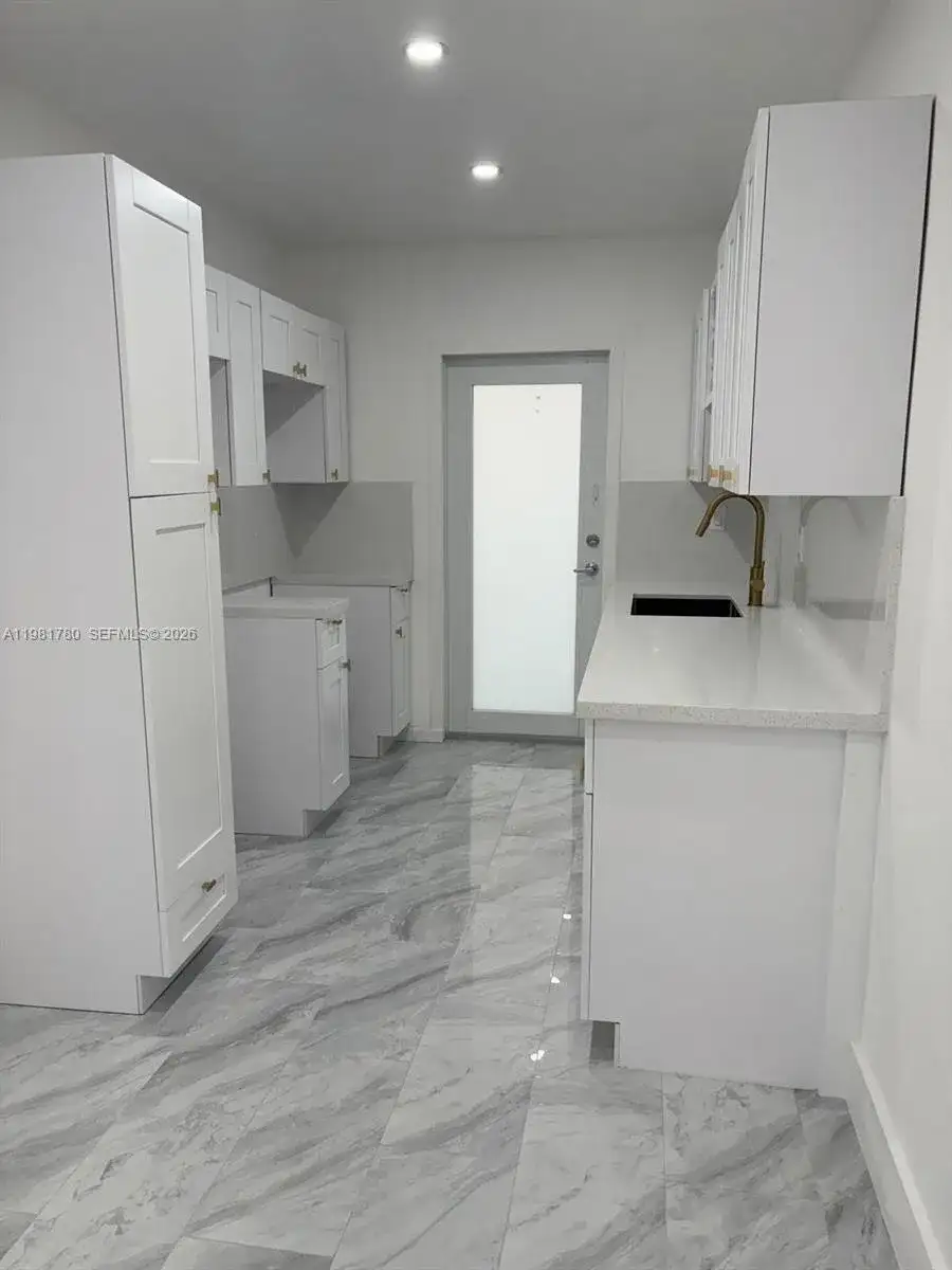 6890 Abbott Ave # 3A, Miami Beach FL 33141 photo 3