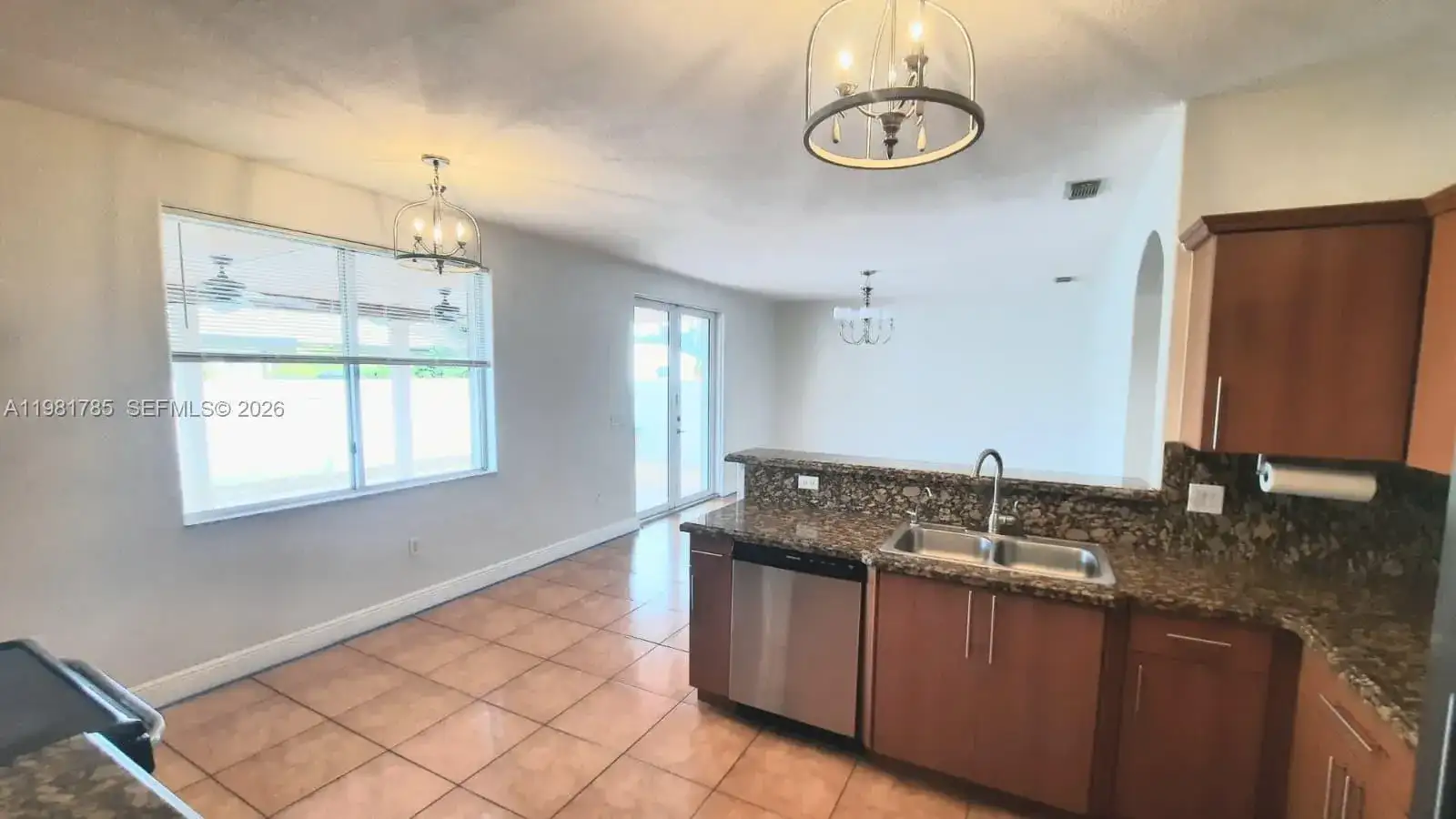 8767 NW 139th Ter, Miami Lakes FL 33018 photo 3