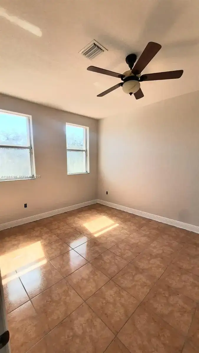 8767 NW 139th Ter, Miami Lakes FL 33018 photo 5