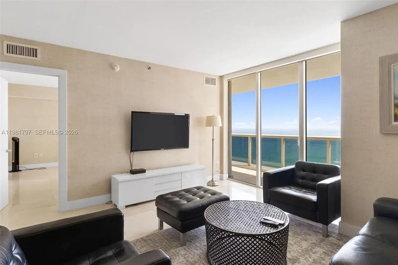1830 S Ocean Dr # 2904, Hallandale Beach FL 33009 photo 3