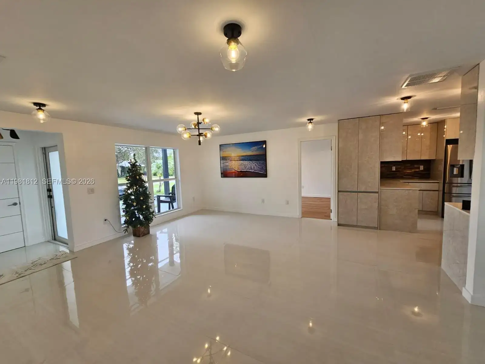 11450 NW 32nd Pl, Sunrise FL 33323 photo 4