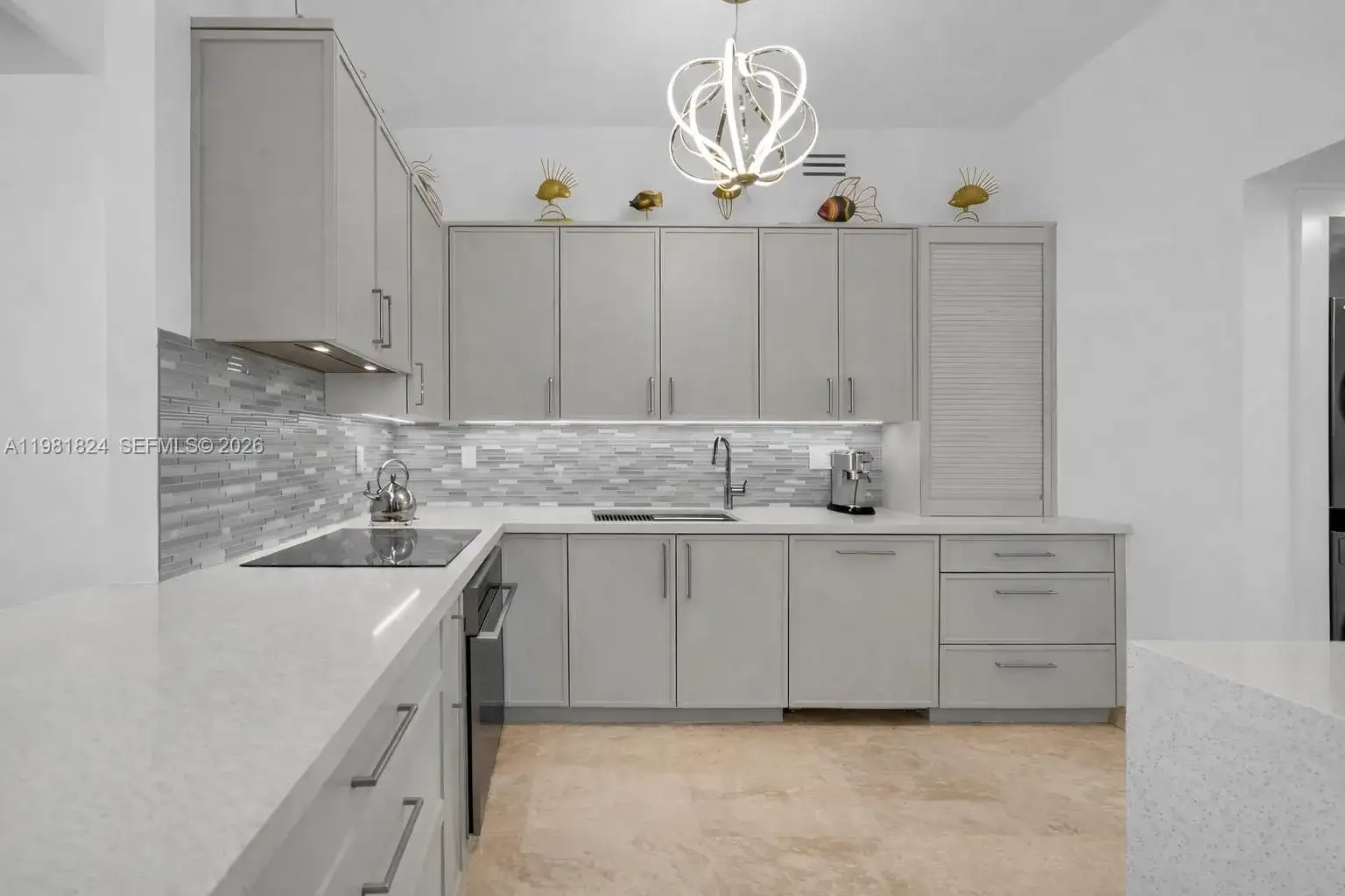 400 Alton Rd # 407, Miami Beach FL 33139 photo 2