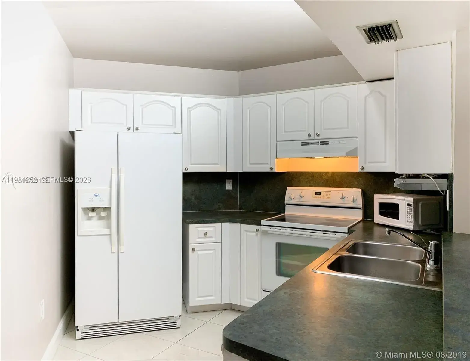 9741 Fontainebleau Blvd # H208, Miami FL 33172