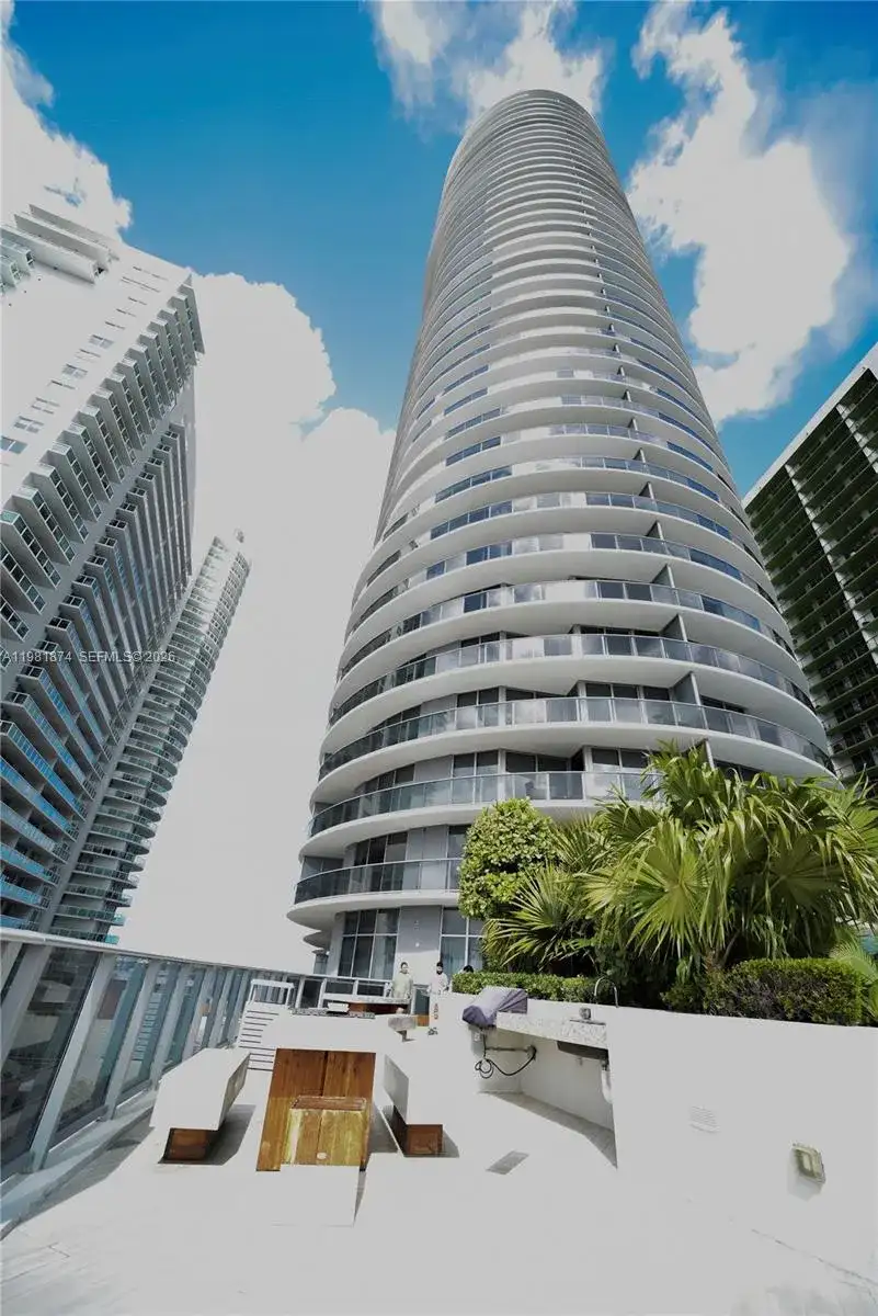 488 NE 18th St # 1000, Miami FL 33132 photo 2