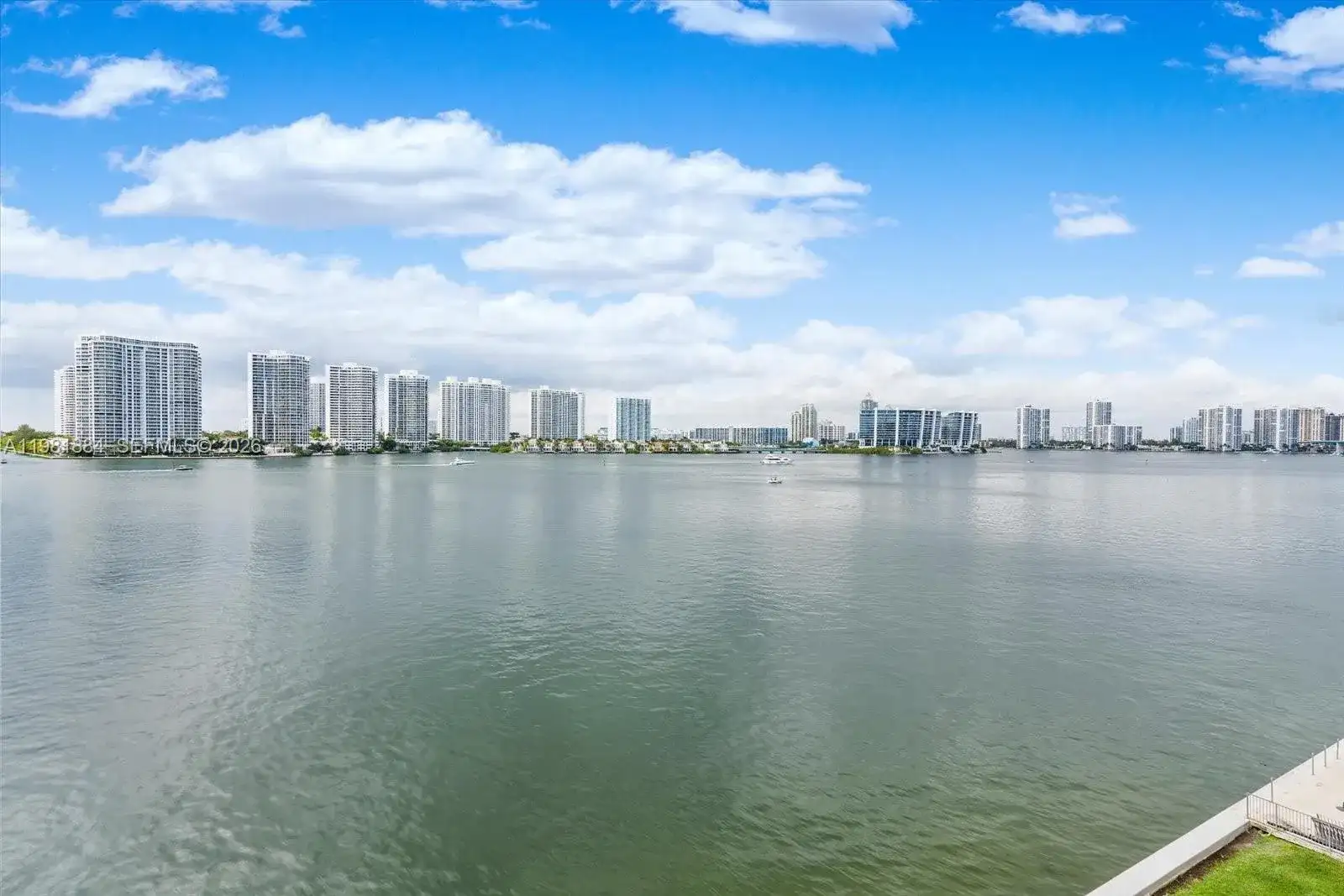 17500 N BAY RD # 707, Sunny Isles Beach FL 33160 photo 3