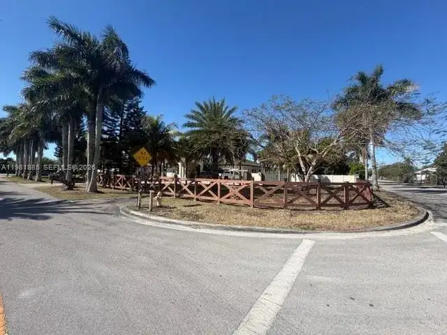 29400 SW 168th Ct, Homestead FL 33030 photo 3