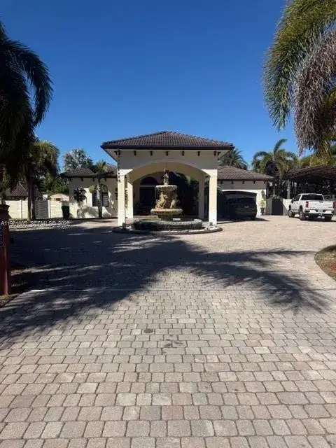 29400 SW 168th Ct, Homestead FL 33030 photo 4