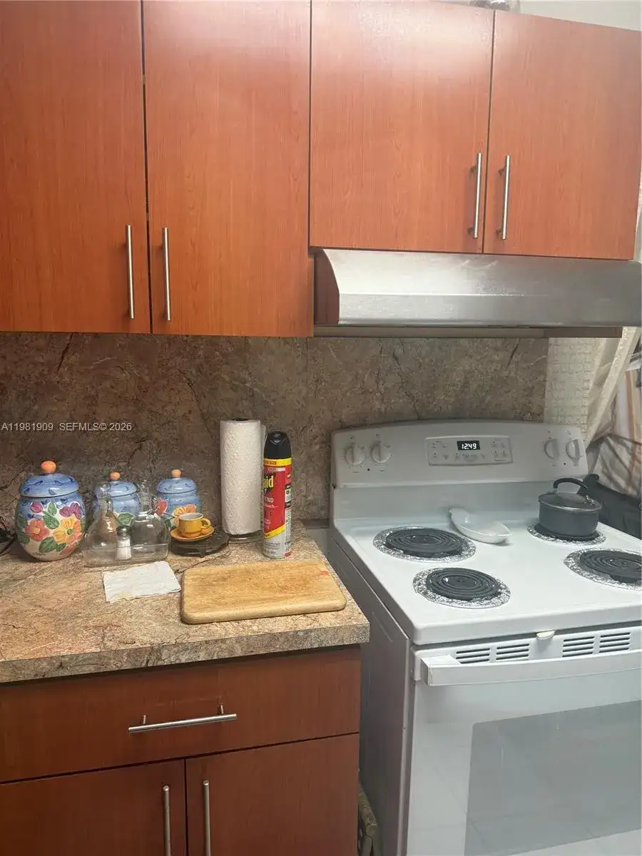 16701 NE 13th Ave # 214, North Miami Beach FL 33162 photo 5
