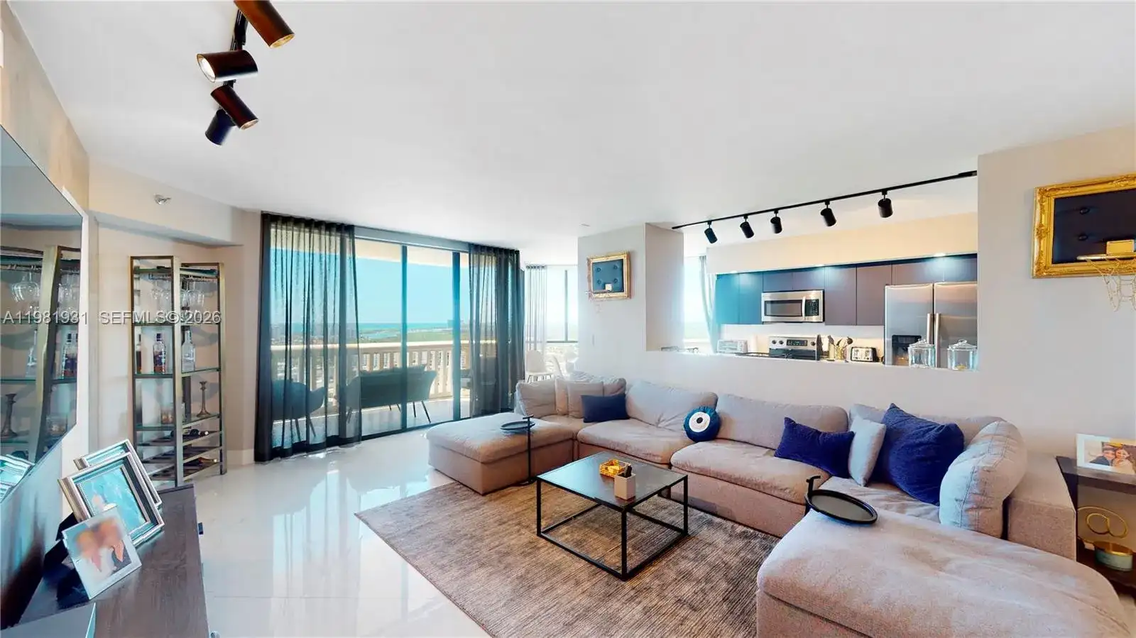 1000 Island Blvd # 2903, Aventura FL 33160 photo 2